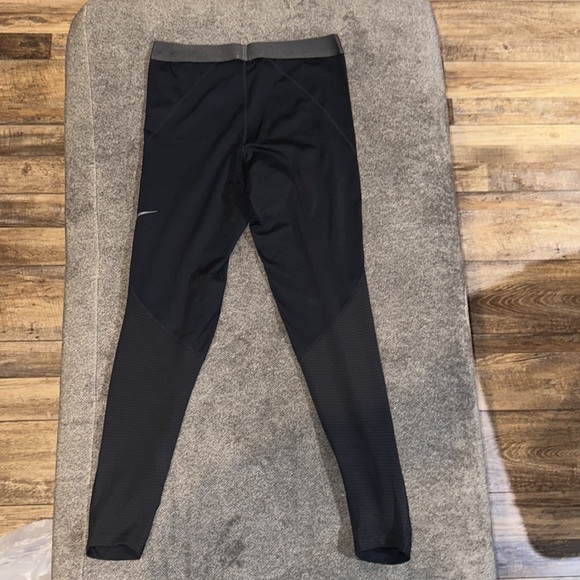 Nike Leggings - Picture 3 of 3